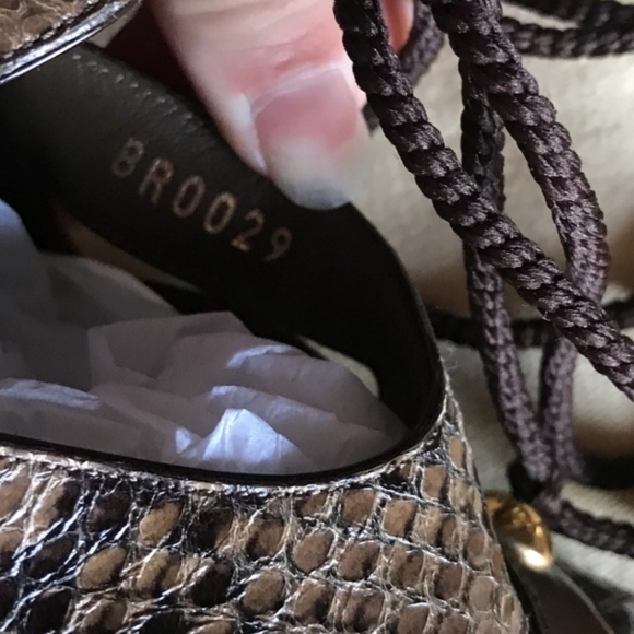 Louis Vuitton Suede/Snake Skin Lace up Heels - Picture 6 of 9